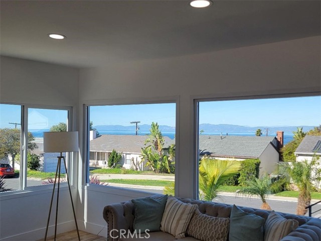 Detail Gallery Image 10 of 60 For 206 via Colusa, Redondo Beach,  CA 90277 - 4 Beds | 3 Baths