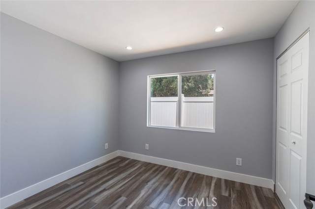6438 Day Street, Tujunga CA: https://media.crmls.org/medias/0e2e4a87-ca0f-48a5-acc0-a3982978921f.jpg