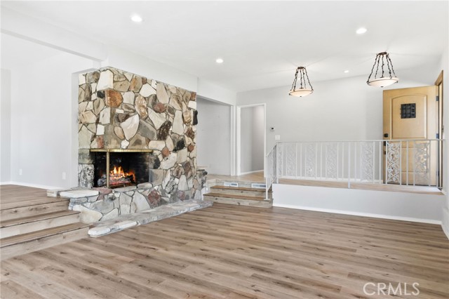 Detail Gallery Image 3 of 29 For 19613 E Covina Hills, Covina,  CA 91724 - 3 Beds | 3 Baths