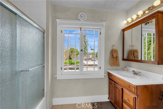 Detail Gallery Image 21 of 33 For 4989 Magnolia Ave, Riverside,  CA 92506 - 3 Beds | 2/1 Baths