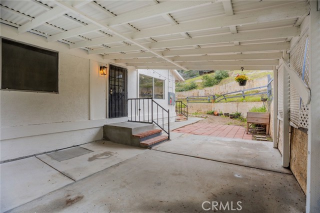 Detail Gallery Image 5 of 51 For 16550 Arnold Ave, Lake Elsinore,  CA 92530 - 4 Beds | 2 Baths