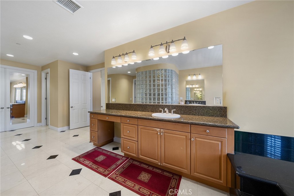 MLS #WS26176825 image #46