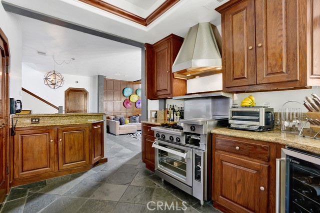 266 Canyon Acres Drive, Laguna Beach CA: https://media.crmls.org/medias/0e339cc6-e56a-4f45-9882-534490204723.jpg