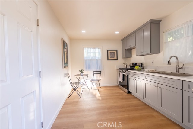 Detail Gallery Image 19 of 26 For 10106 Capistrano Ave, South Gate,  CA 90280 - – Beds | – Baths