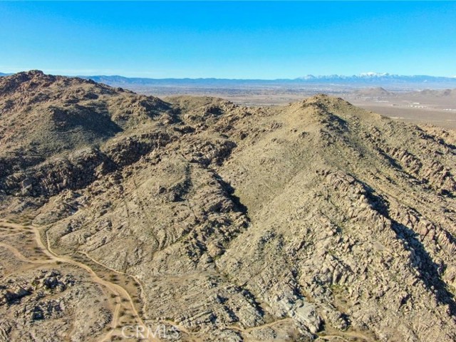 Detail Gallery Image 6 of 13 For 19011 Kensington St, Apple Valley,  CA 92307 - – Beds | – Baths