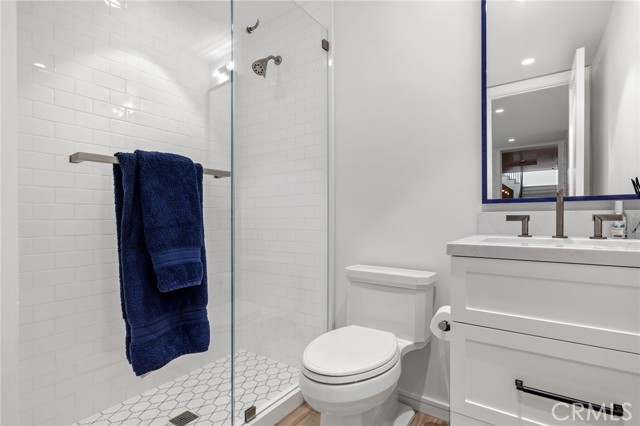 2428 The Strand, Hermosa Beach CA: https://media.crmls.org/medias/0e35d553-b7ef-4af1-b285-f19d083f014a.jpg