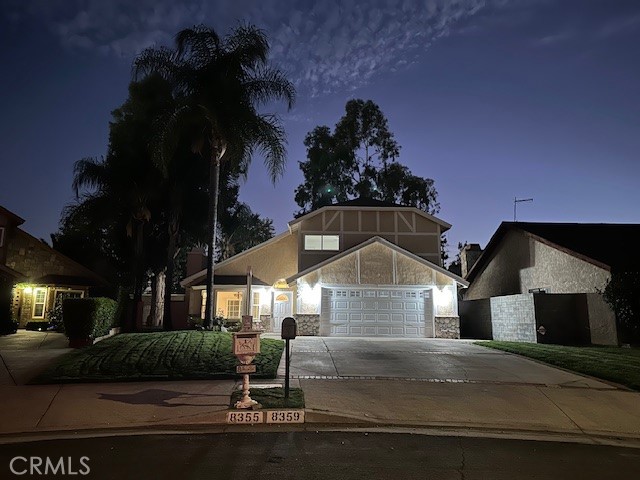 Detail Gallery Image 29 of 29 For 8359 Deering Ave, Canoga Park,  CA 91304 - 4 Beds | 3 Baths