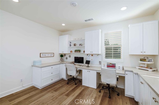 Detail Gallery Image 17 of 57 For 1232 E Providence, Placentia,  CA 92870 - 4 Beds | 4 Baths