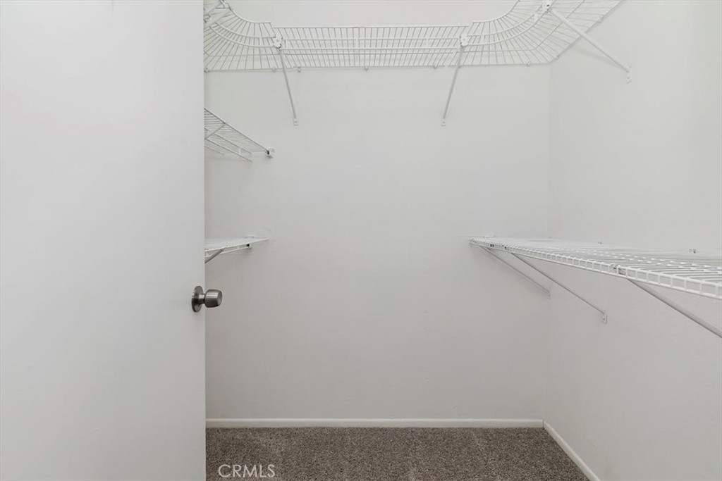 https://media.crmls.org/medias/0e3622b2-a124-4d99-a059-54508a9040d0.jpg?preset=X-Large