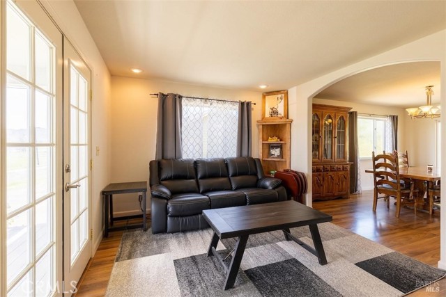 Detail Gallery Image 7 of 49 For 9822 Marshview Way, Lower Lake,  CA 95457 - 6 Beds | 2/1 Baths