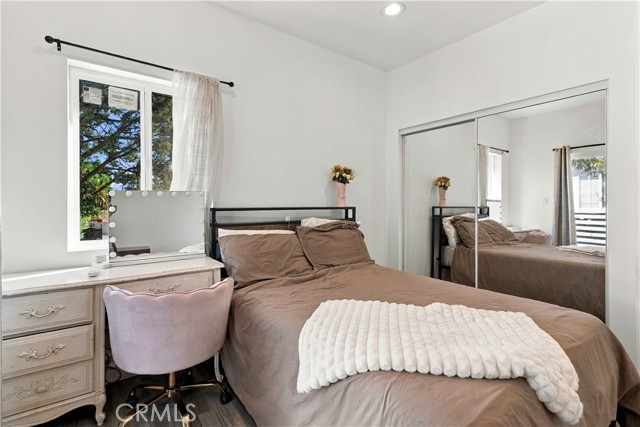 8633 Zelzah photo 14