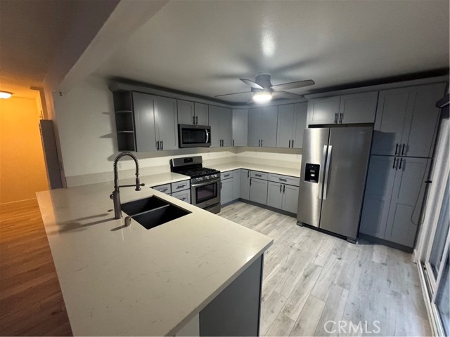 Detail Gallery Image 5 of 23 For 431 Hamilton St #B,  Costa Mesa,  CA 92627 - 2 Beds | 1 Baths