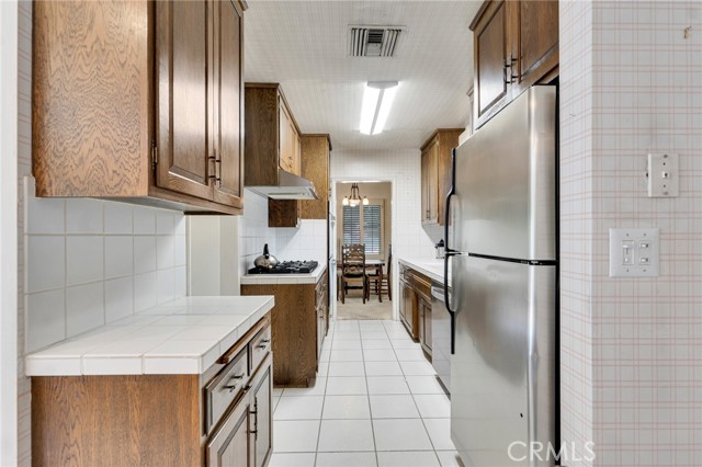 Detail Gallery Image 13 of 25 For 18313 Bessemer St, Tarzana,  CA 91335 - 3 Beds | 1 Baths