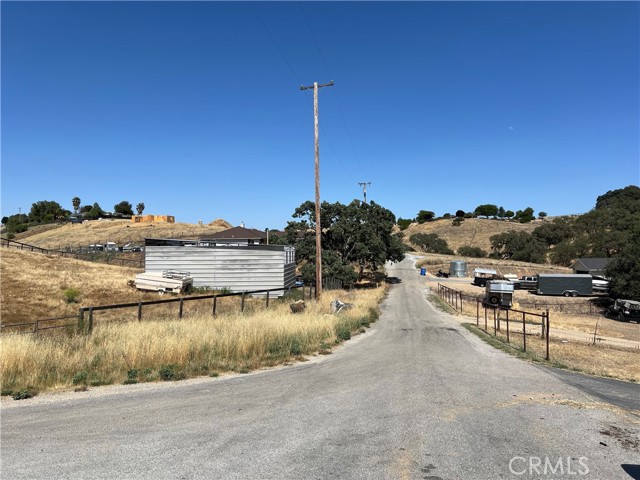0 Pepper Tree Way, Paso Robles CA: https://media.crmls.org/medias/0e379951-f05c-4efe-bf53-1e759b662f52.jpg