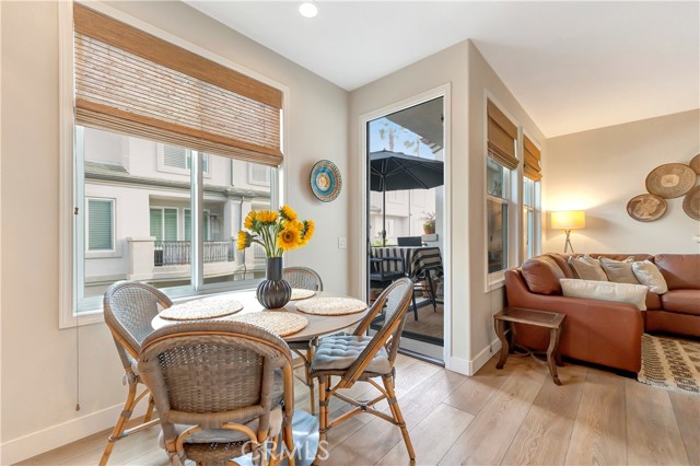 Detail Gallery Image 16 of 59 For 6251 Surfpoint Cir, Huntington Beach,  CA 92648 - 2 Beds | 2/1 Baths