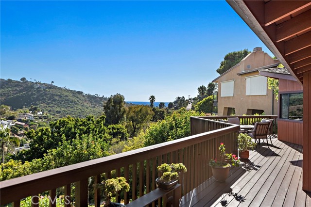 Detail Gallery Image 35 of 46 For 1362 Morningside Dr, Laguna Beach,  CA 92651 - 5 Beds | 3/1 Baths