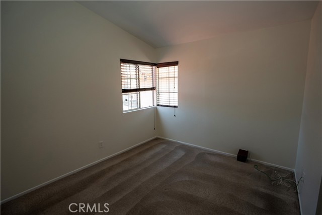15488 Aveiro Road, Fontana CA: https://media.crmls.org/medias/0e3a2a68-d4b6-4106-8ecf-f282737a7f68.jpg