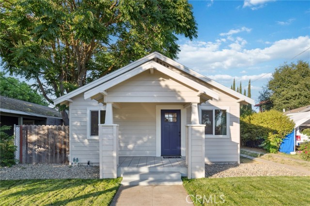 Detail Gallery Image 3 of 41 For 325 N 3rd Ave, Oakdale,  CA 95361 - 3 Beds | 2 Baths