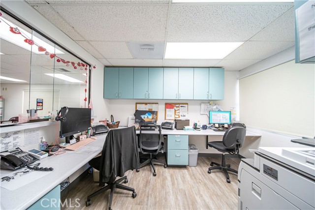 315 E Route 66, Glendora, California 91740, ,Commercial Lease,For Rent,315 E Route 66,CRCV25060682