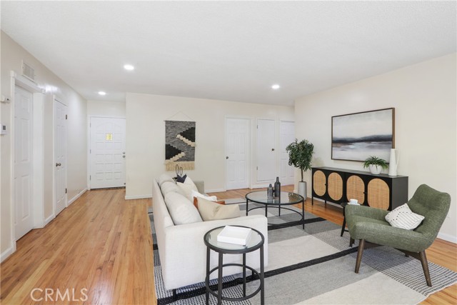 Detail Gallery Image 5 of 25 For 11512 Harvard Dr, Norwalk,  CA 90650 - 4 Beds | 2 Baths