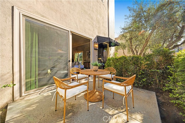 Image 5 of 55 For 573 Fairview Avenue