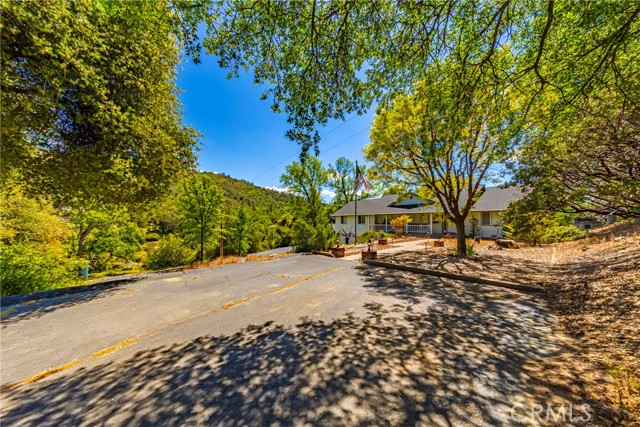 Detail Gallery Image 62 of 73 For 41715 River Falls Rd, Oakhurst,  CA 93644 - 3 Beds | 3 Baths