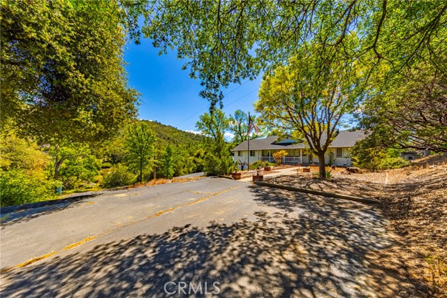 Detail Gallery Image 62 of 73 For 41715 River Falls Rd, Oakhurst,  CA 93644 - 3 Beds | 3 Baths