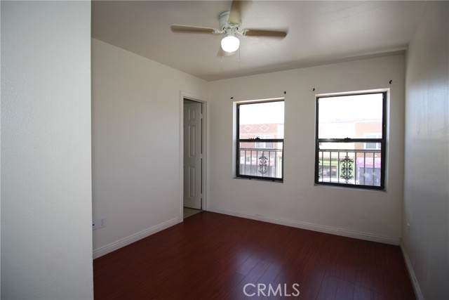 7914 Seville Avenue, Huntington Park CA: https://media.crmls.org/medias/0e3e4e70-d2cd-4c35-88cf-153c8fc2b150.jpg