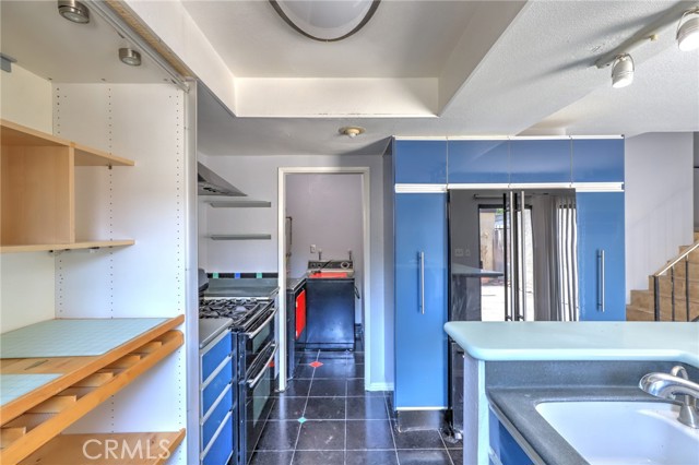 Detail Gallery Image 15 of 28 For 2155 N Fairview St #8,  Santa Ana,  CA 92706 - 3 Beds | 2/1 Baths