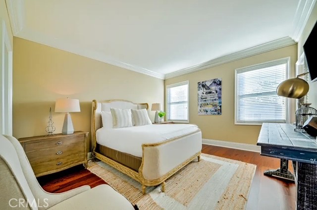 Detail Gallery Image 17 of 34 For 225 11th St, Huntington Beach,  CA 92648 - 4 Beds | 4/1 Baths