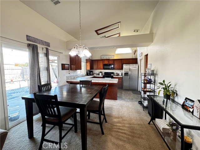 Detail Gallery Image 16 of 63 For 30912 Tadpole St, Visalia,  CA 93291 - 3 Beds | 2 Baths