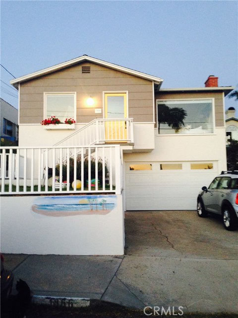 1866 Rhodes Street, Hermosa Beach, California 90254, 3 Bedrooms Bedrooms, ,1 BathroomBathrooms,Residential,Sold,Rhodes,SB16738388