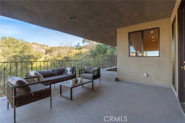 Detail Gallery Image 49 of 61 For 3250 Coldwater Canyon Ave, Studio City,  CA 91604 - 4 Beds | 4 Baths