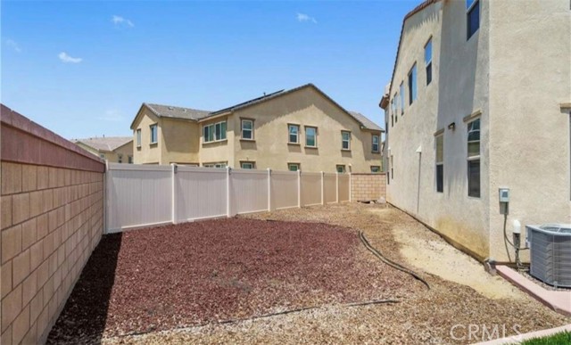 Detail Gallery Image 15 of 36 For 24523 Preston Ct, Lake Elsinore,  CA 92532 - 4 Beds | 3 Baths