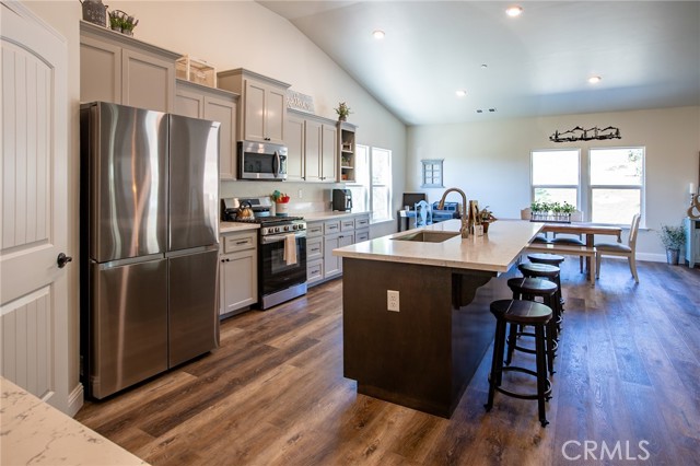 Detail Gallery Image 12 of 58 For 29200 Acorn Ct, Coarsegold,  CA 93614 - 4 Beds | 3 Baths