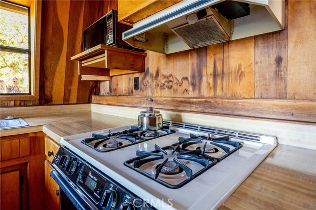 1420 Spencer Street, Cambria CA: https://media.crmls.org/medias/0e4033aa-d1e0-4130-8445-ad8a5ec832ec.jpg