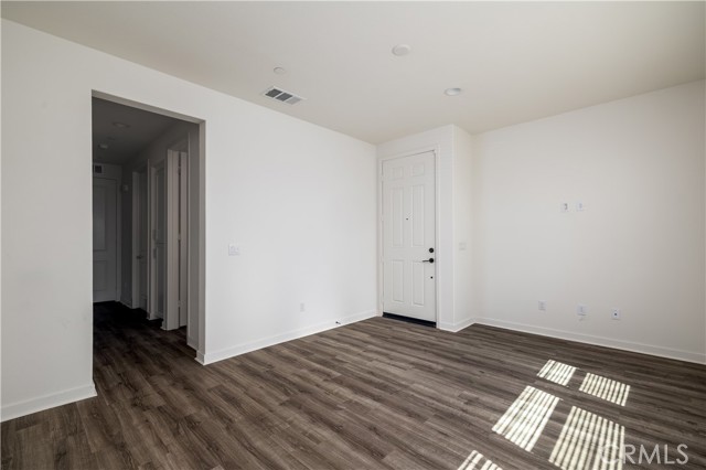Detail Gallery Image 17 of 45 For 29526 Woodcreek Trl, Winchester,  CA 92596 - 5 Beds | 4 Baths
