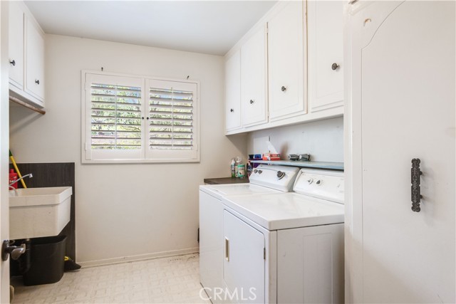 2 Masongate Drive, Rolling Hills Estates, California 90274, 4 Bedrooms Bedrooms, ,3 BathroomsBathrooms,Residential,Sold,Masongate,PV21197083