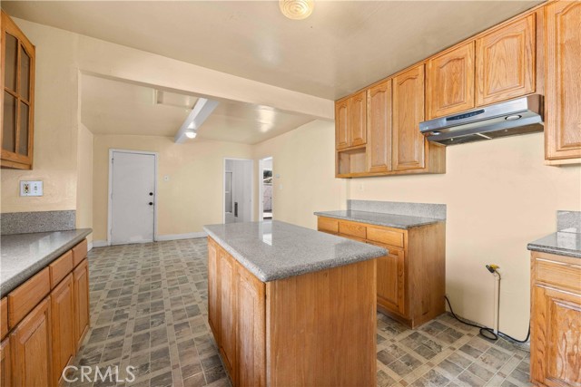 Detail Gallery Image 6 of 18 For 1782 W 37th Pl, Los Angeles,  CA 90018 - 3 Beds | 2 Baths