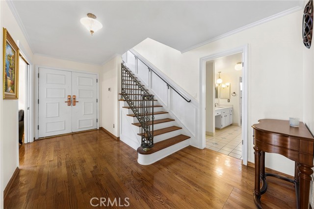 300 W Wistaria Avenue, Arcadia CA: https://media.crmls.org/medias/0e42d2e3-3579-4481-8329-97a312b661d6.jpg