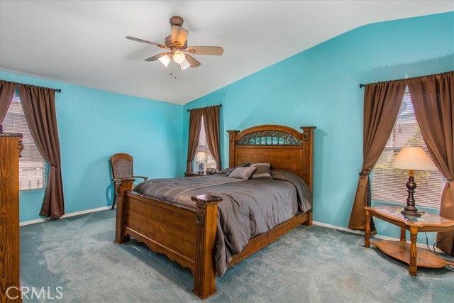 1250 N Kirby Street, Hemet CA: https://media.crmls.org/medias/0e430247-5885-48d2-973b-25852fd49eb7.jpg