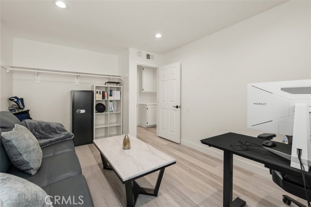 4975 N Buttercreek Road, Moorpark CA: https://media.crmls.org/medias/0e436151-3025-4019-b527-f63f45fa02ad.jpg