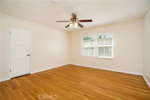 Detail Gallery Image 6 of 35 For 5918 S Fairfax Ave, Los Angeles,  CA 90056 - 4 Beds | 2 Baths