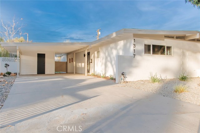 0e44897d 91f0 4dbc 81e5 8436c31de5a9