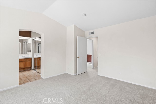 2240 Lago Ventana, Chula Vista CA: https://media.crmls.org/medias/0e4525c7-c6e1-4a99-a6c8-6c00d0f1167f.jpg