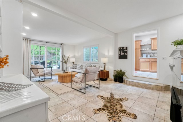 4299 Bakman Avenue, Studio City CA: https://media.crmls.org/medias/0e454c22-8f80-4b64-9be3-c8ae82c84c79.jpg