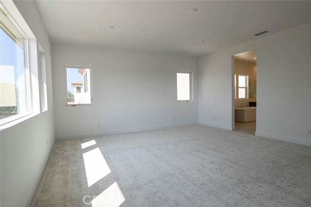 Detail Gallery Image 21 of 65 For 20552 Edgewood Ct, Chatsworth,  CA 91311 - 5 Beds | 5/1 Baths