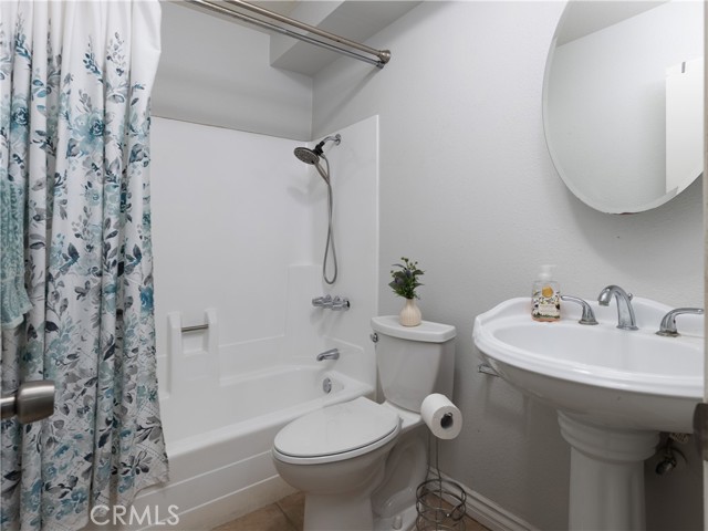 Detail Gallery Image 15 of 33 For 25006 Eshelman, Lomita,  CA 90717 - 4 Beds | 3 Baths