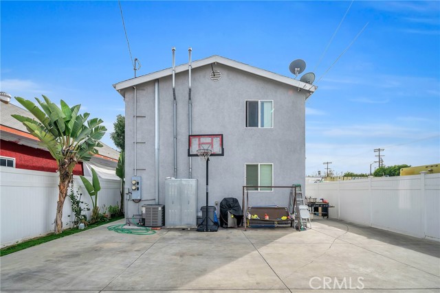 Image 2 for 615 E 38Th St, Los Angeles, CA 90011