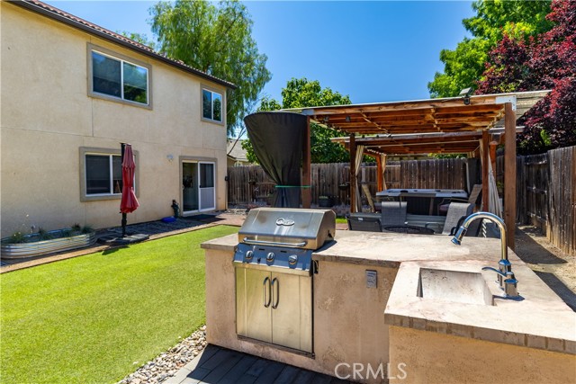 470 Kenton Court, Paso Robles CA: https://media.crmls.org/medias/0e484b9f-c1df-4fe6-aa63-b4798b61b6f9.jpg